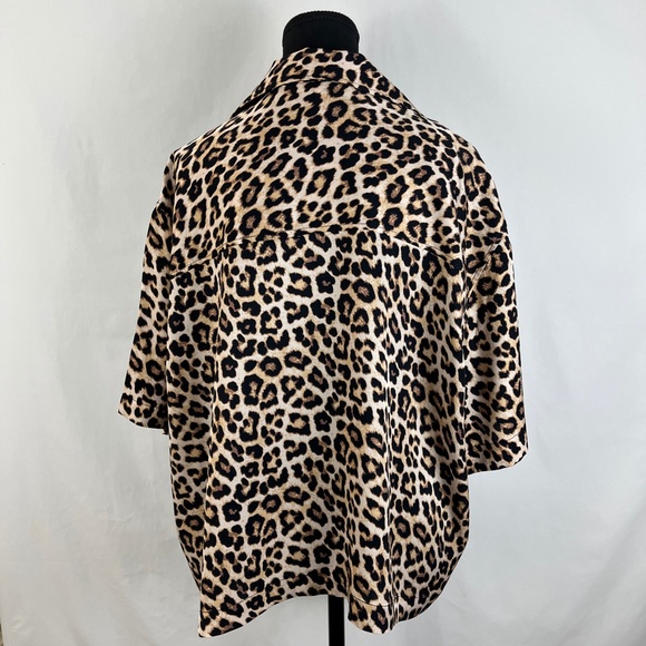H&M Animal Print Blouse Size Large - Picture 5 of 9